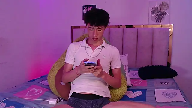 Juanmres online show from May 11, 2026, 8:50 pm