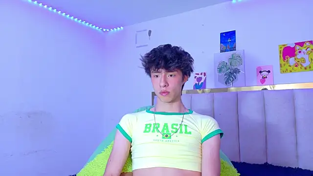 Juanmres online show from June 16, 2026, 6:54 pm