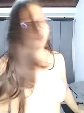 Vale Saenzz online show from February 12, 2025, 11:09 pm