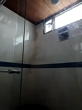 Vale Saenzz online show from March 18, 2025, 8:48 pm