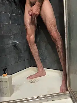 skinnybuttalll online show from February 8, 2025, 8:53 pm
