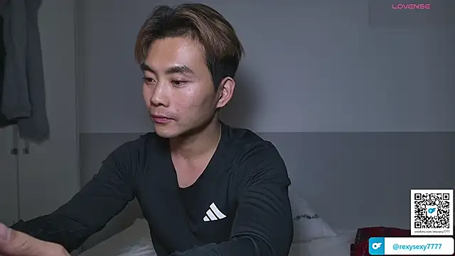 Snapshot of Doh728 chatting on December 20, 2025, 12:34 pm Doh728 online show from December 20, 2025, 12:34 pm