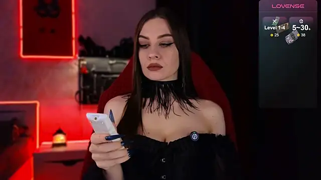 infection  online show from December 15, 2025, 1:48 pm