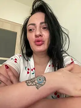 Snapshot of RaisaSalvi chatting on February 26, 2025, 11:52 am RaisaSalvi online show from February 26, 2025, 11:52 am