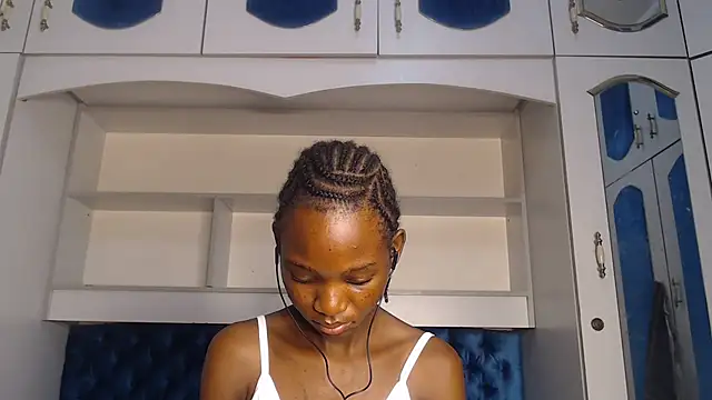 Snapshot of YoungDiva69 chatting on February 28, 2025, 3:48 pm YoungDiva69 online show from February 28, 2025, 3:48 pm