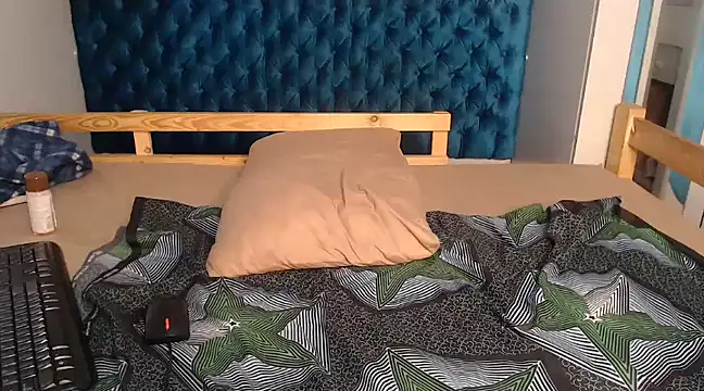 Snapshot of YoungDiva69 chatting on March 10, 2025, 6:27 am YoungDiva69 online show from March 10, 2025, 6:27 am