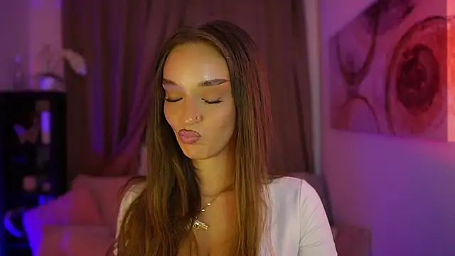 Snapshot of Clara_Nia chatting on September 14, 2025, 6:40 pm Clara Nia online show from September 14, 2025, 6:40 pm