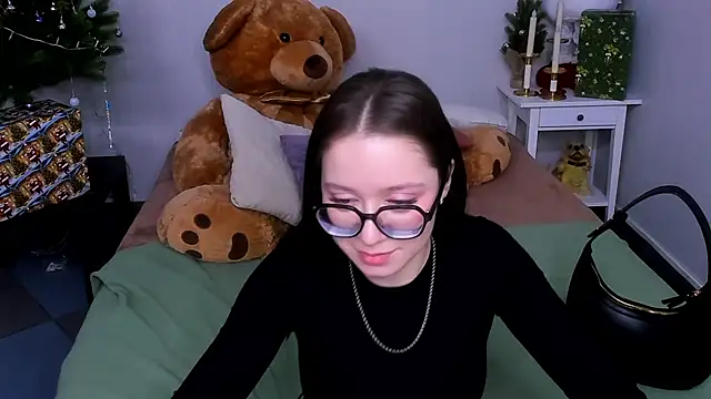 Snapshot of Alikka_Shykitty chatting on January 28, 2025, 2:43 am Alikka Shykitty online show from January 28, 2025, 2:43 am