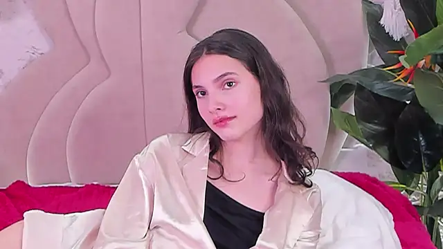 GIGI DAV online show from February 7, 2025, 8:55 am