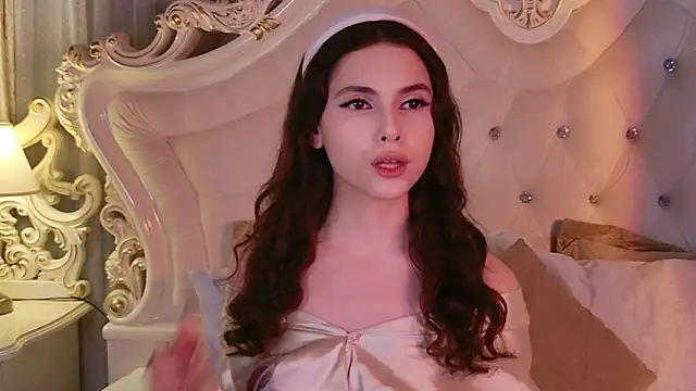 GIGI DAV online show from November 10, 2025, 8:52 pm