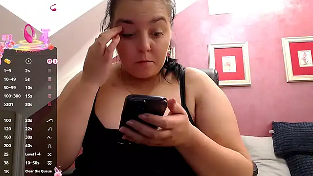 Wetandnaughtyxx online show from November 11, 2025, 10:04 am