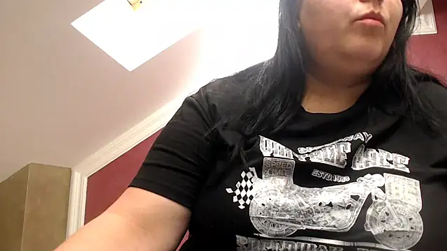 Wetandnaughtyxx online show from June 3, 2026, 5:43 am