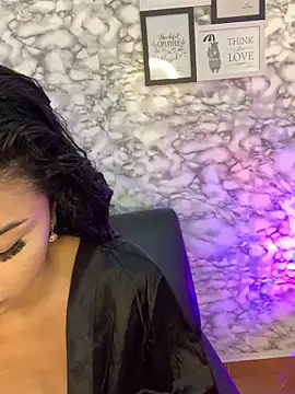 Snapshot of Miss_karol chatting on February 2, 2026, 6:06 pm Miss karol online show from February 2, 2026, 6:06 pm