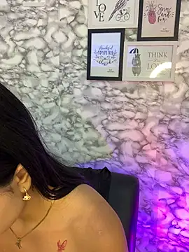 Snapshot of Miss_karol chatting on February 5, 2026, 4:22 pm Miss karol online show from February 5, 2026, 4:22 pm