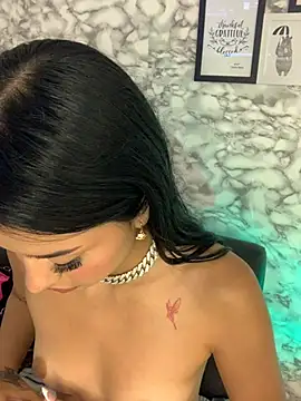 Snapshot of Miss_karol chatting on February 7, 2026, 6:11 pm Miss karol online show from February 7, 2026, 6:11 pm