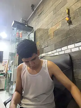 Santiago-Thompson online show from November 22, 2025, 11:37 pm