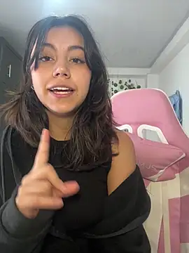 LiLy kIndly online show from October 12, 2025, 6:51 pm