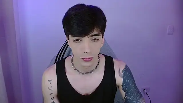 H3ll B0I online show from April 7, 2026, 10:53 pm