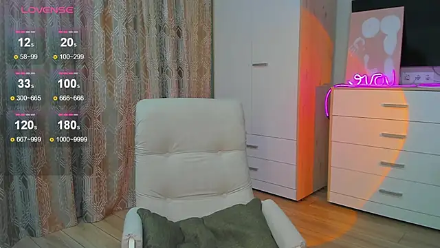 Snapshot of _dkny_ chatting on January 17, 2026, 10:42 am dkny online show from January 17, 2026, 10:42 am