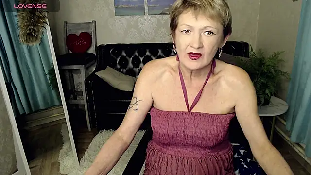 SexyGrandma  online show from October 17, 2025, 4:20 pm