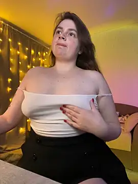 DearAlise online show from February 15, 2025, 8:54 pm