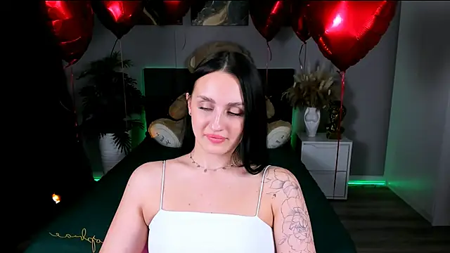 EmiliaBeynard online show from February 23, 2025, 4:35 pm