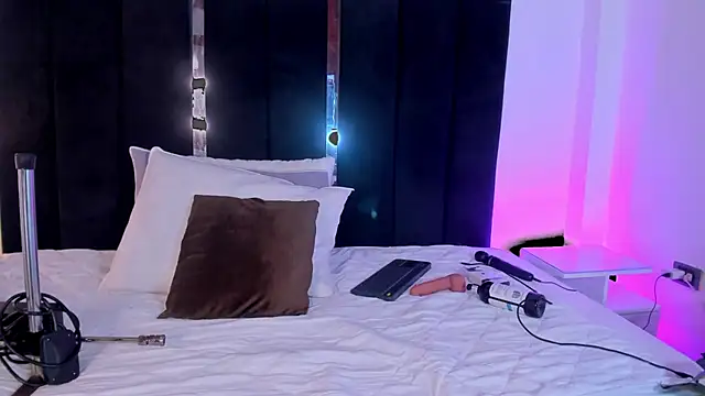 Annita001 online show from October 2, 2025, 1:18 pm