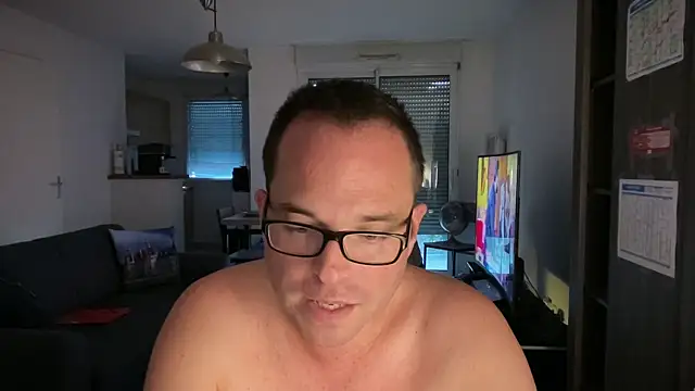 Snapshot of Funnyjul31 chatting on October 20, 2025, 4:51 pm Funnyjul31 online show from October 20, 2025, 4:51 pm