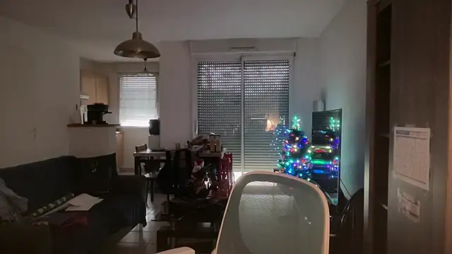 Funnyjul31 online show from December 20, 2025, 1:51 pm