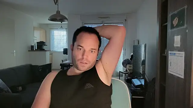 Funnyjul31 online show from February 7, 2026, 3:05 pm