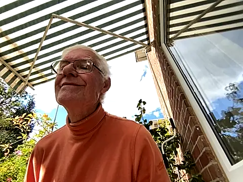 bigears online show from September 23, 2025, 12:52 pm