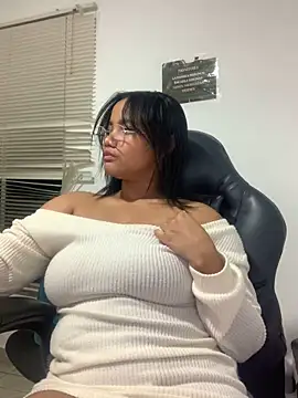 my cam online show from February 10, 2025, 11:55 pm