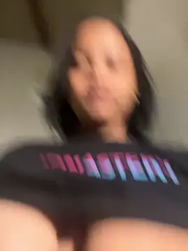 my cam online show from February 25, 2025, 4:21 pm