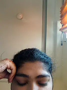 naina78910 online show from February 18, 2025, 9:43 am