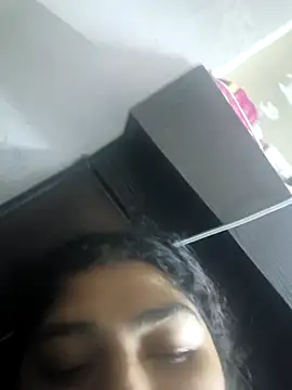 naina78910 online show from December 16, 2025, 4:34 pm