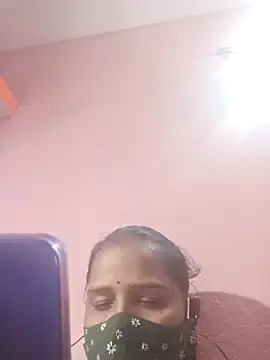 Snapshot of runi31 chatting on March 19, 2025, 6:01 pm runi31 online show from March 19, 2025, 6:01 pm