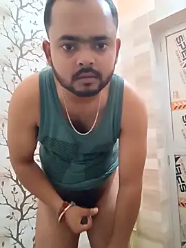 guavam65 online show from April 15, 2026, 2:13 pm