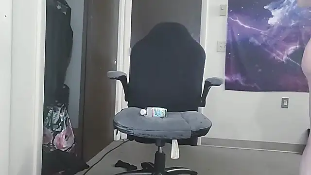 Snapshot of Ivyrose4999 chatting on September 21, 2025, 5:58 pm Ivyrose4999 online show from September 21, 2025, 5:58 pm