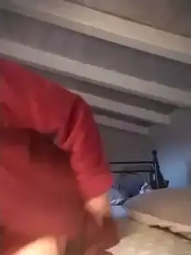 Snapshot of divinaerotica chatting on March 16, 2025, 5:17 pm divinaerotica online show from March 16, 2025, 5:17 pm