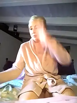 divinaerotica online show from February 15, 2026, 4:14 pm