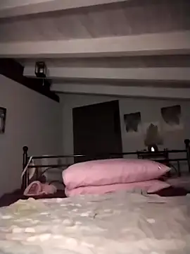 divinaerotica online show from March 4, 2026, 8:59 pm