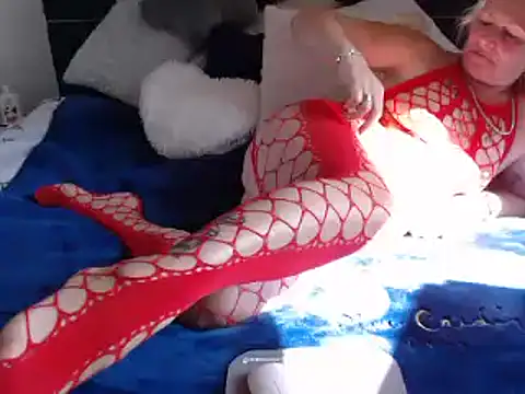 Juliana60 online show from March 21, 2025, 9:45 am