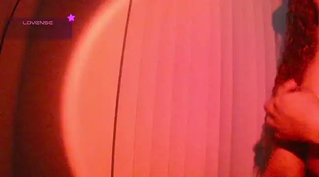 Snapshot of kinkyprincesskyrra chatting on February 19, 2025, 8:41 pm kinkyprincesskyrra online show from February 19, 2025, 8:41 pm