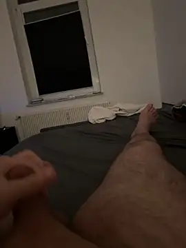 Mo 2003 online show from February 6, 2025, 1:27 am