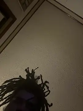 Snapshot of B3-Dindles chatting on March 15, 2025, 8:58 am B3-Dindles online show from March 15, 2025, 8:58 am