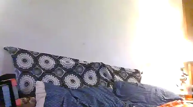 Bobbie0308 online show from February 10, 2025, 4:41 am