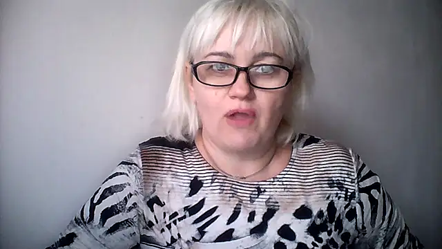 Mayya4321 online show from September 29, 2025, 12:43 pm