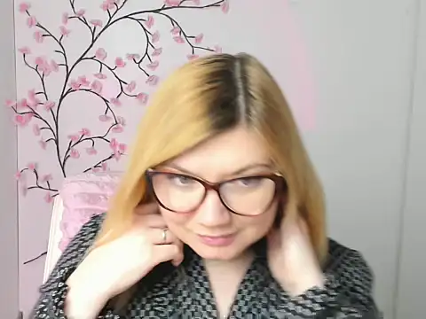 Lola moree online show from February 9, 2026, 12:42 pm