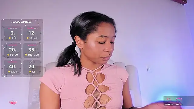 Zaira Rose  online show from September 14, 2025, 2:27 pm