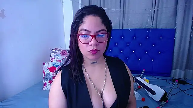 hornny cougar online show from October 10, 2025, 3:16 am